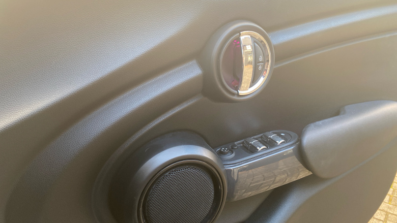 MINI Hatchback 1.5 Cooper Classic II 5dr Auto Petrol Hatchback